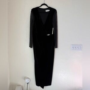 NWT Eliza J Velvet long sheer sleeve gown size 14